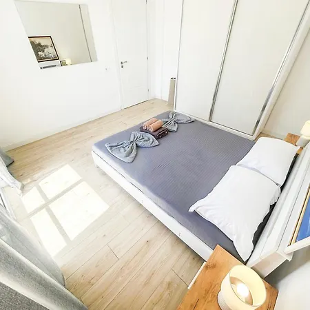 Vila Olivia 701 아파트