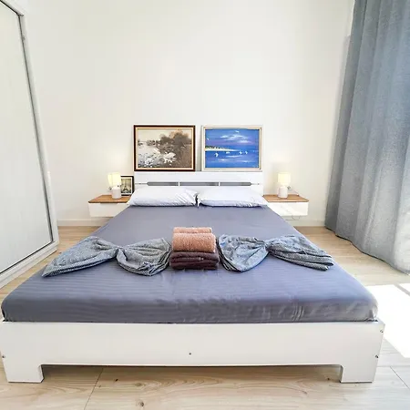 아파트 Vila Olivia 701