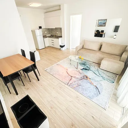 Vila Olivia 701